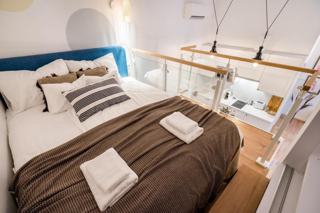 Roomli Boho Chic Apartment