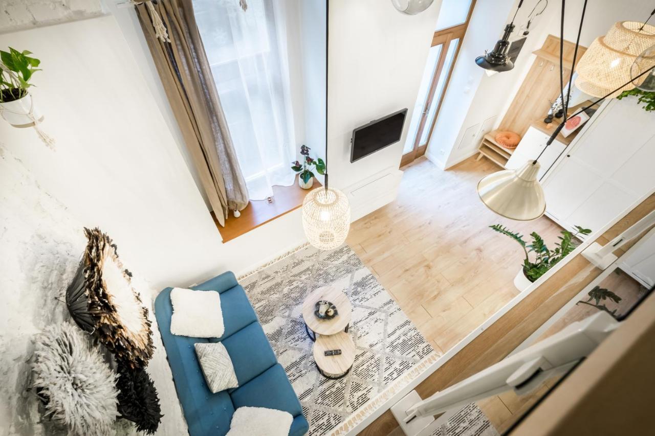 Roomli Boho Chic Apartment Budapest