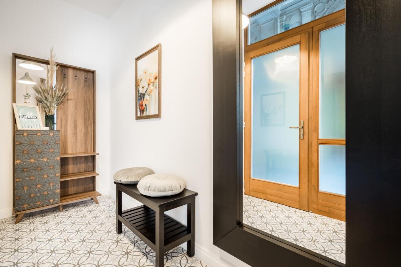 Apartment Roomli Boho Chic Budapest