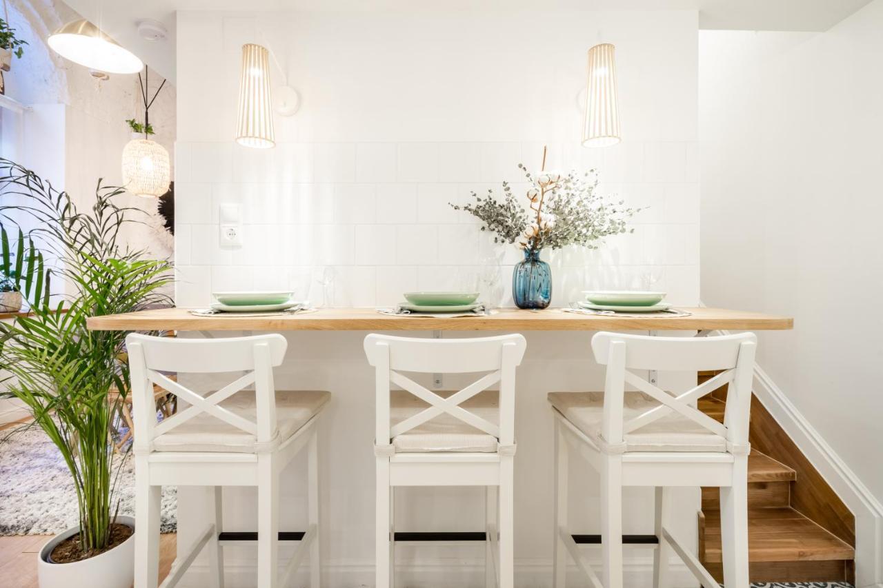 Roomli Boho Chic Apartment