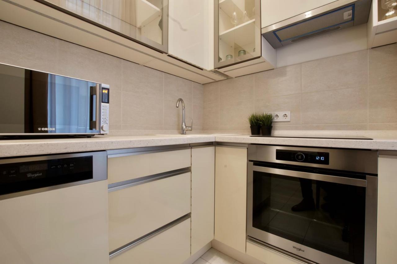 Premium By Hi5 - Elegant Apartment *