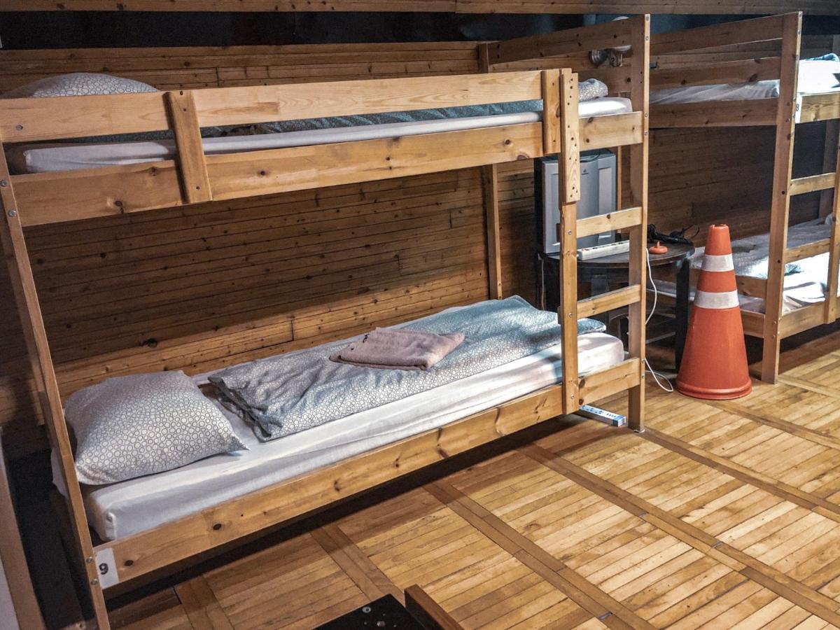 Apartment Whole Basement Former Pub For Stag Do, Bachelor House Party Flat *