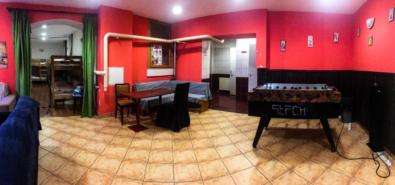 Appartement Whole Basement Former Pub3 For Bachelor / Bachelorette Party