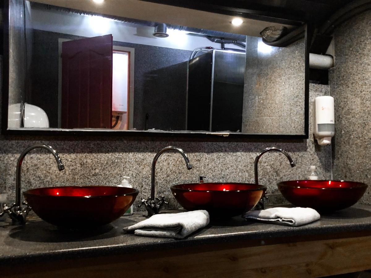 Whole Basement Former Pub For Stag Do, Bachelor House Party Flat Apartamento *