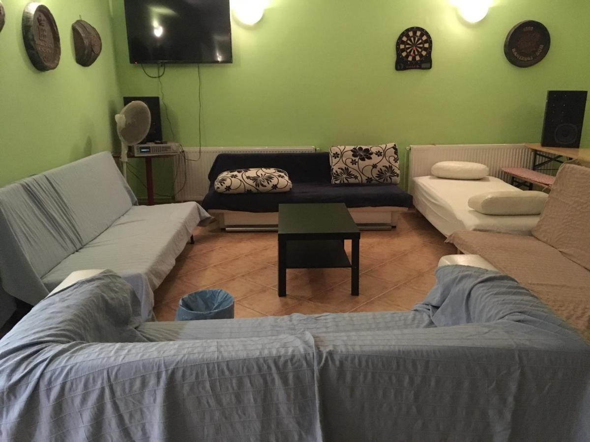 Appartement Whole Basement Former Pub3 For Bachelor / Bachelorette Party