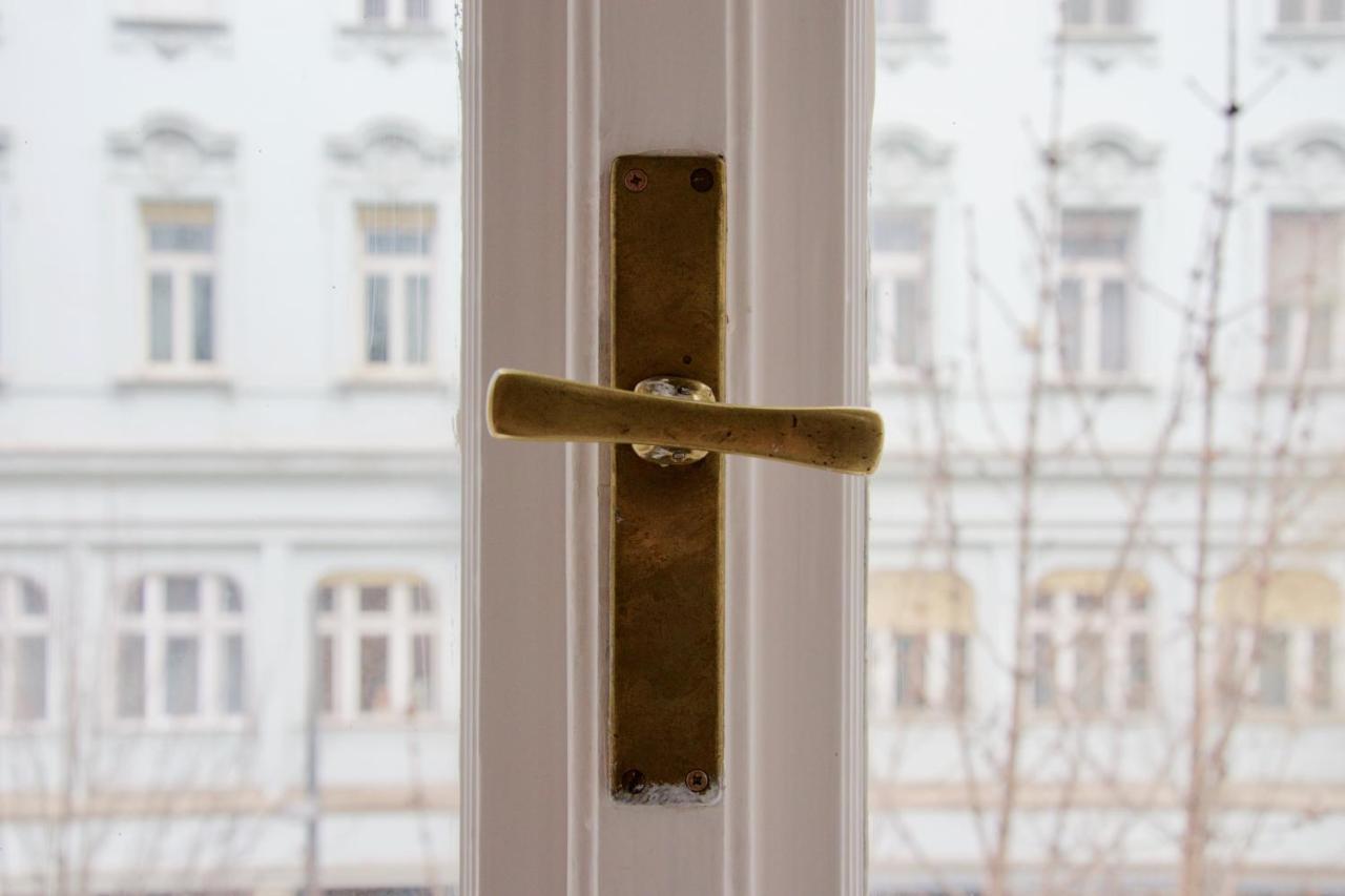 Standard By Hi5 - Kecskemeti Street Apartment *
