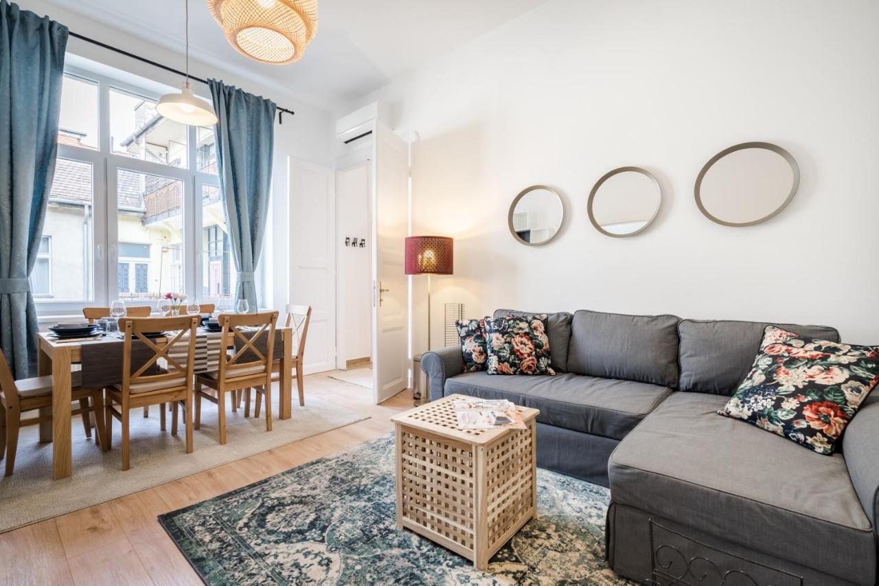 Appartement Bpr Blooming Design With A/c