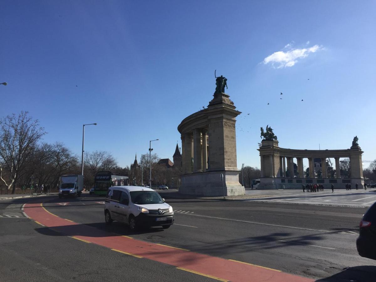 Heroes' Ii * Budapest