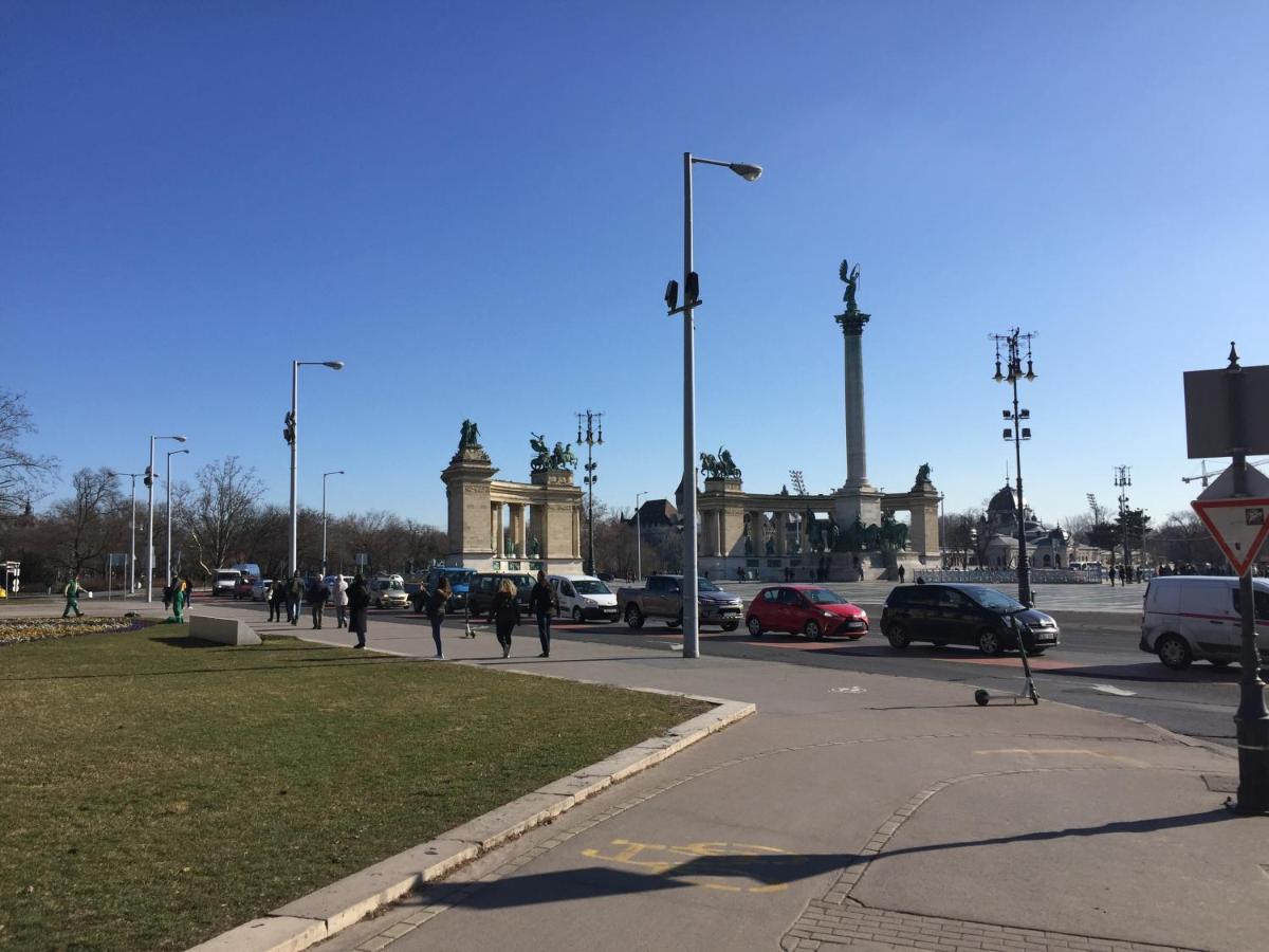 Heroes' Ii * Budapest