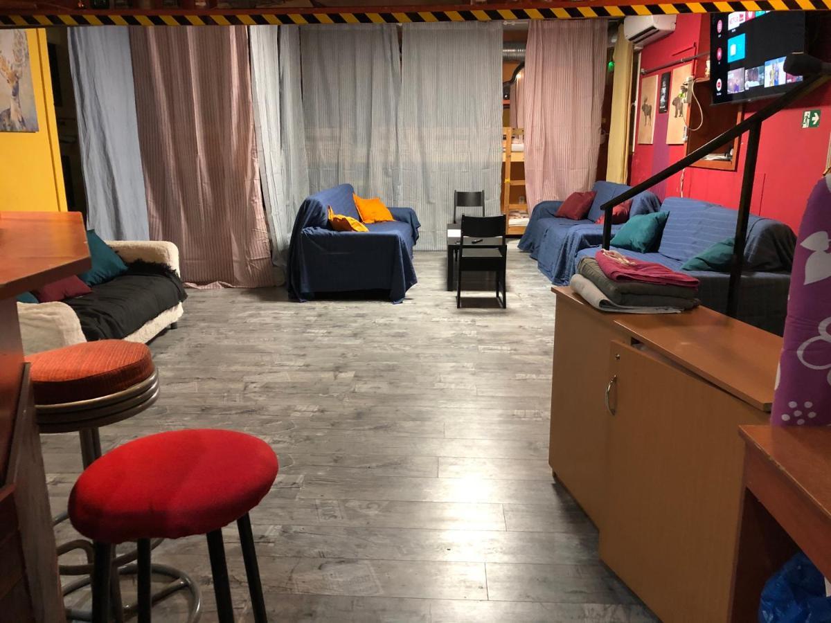 Apartament Whole Basement Former Pub2 For Stag Do, Men's Cave Budapeszt
