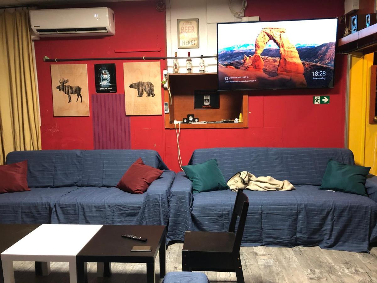 Whole Basement Former Pub2 For Stag Do, Men's Cave Apartament Budapeszt