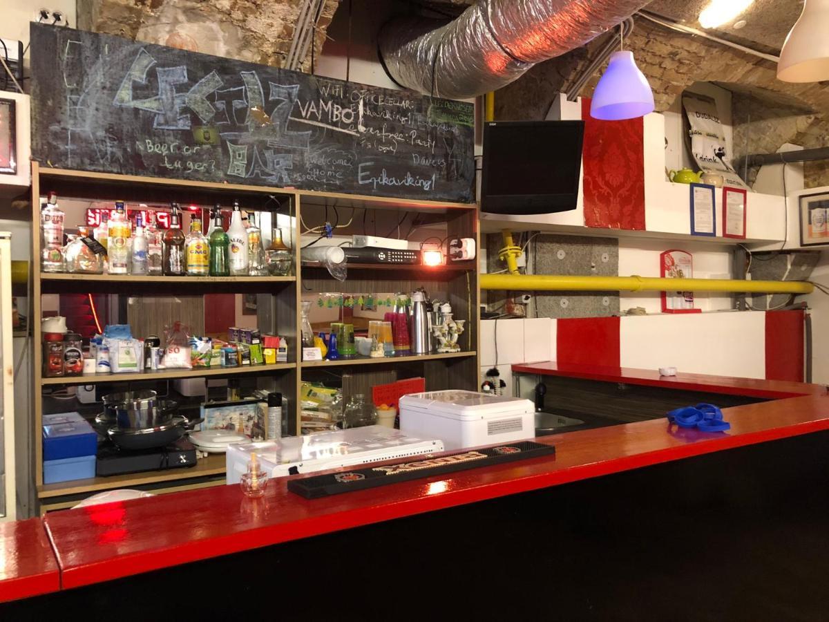 Whole Basement Former Pub For Stag Do, Bachelor House Party Flat Apartamento *