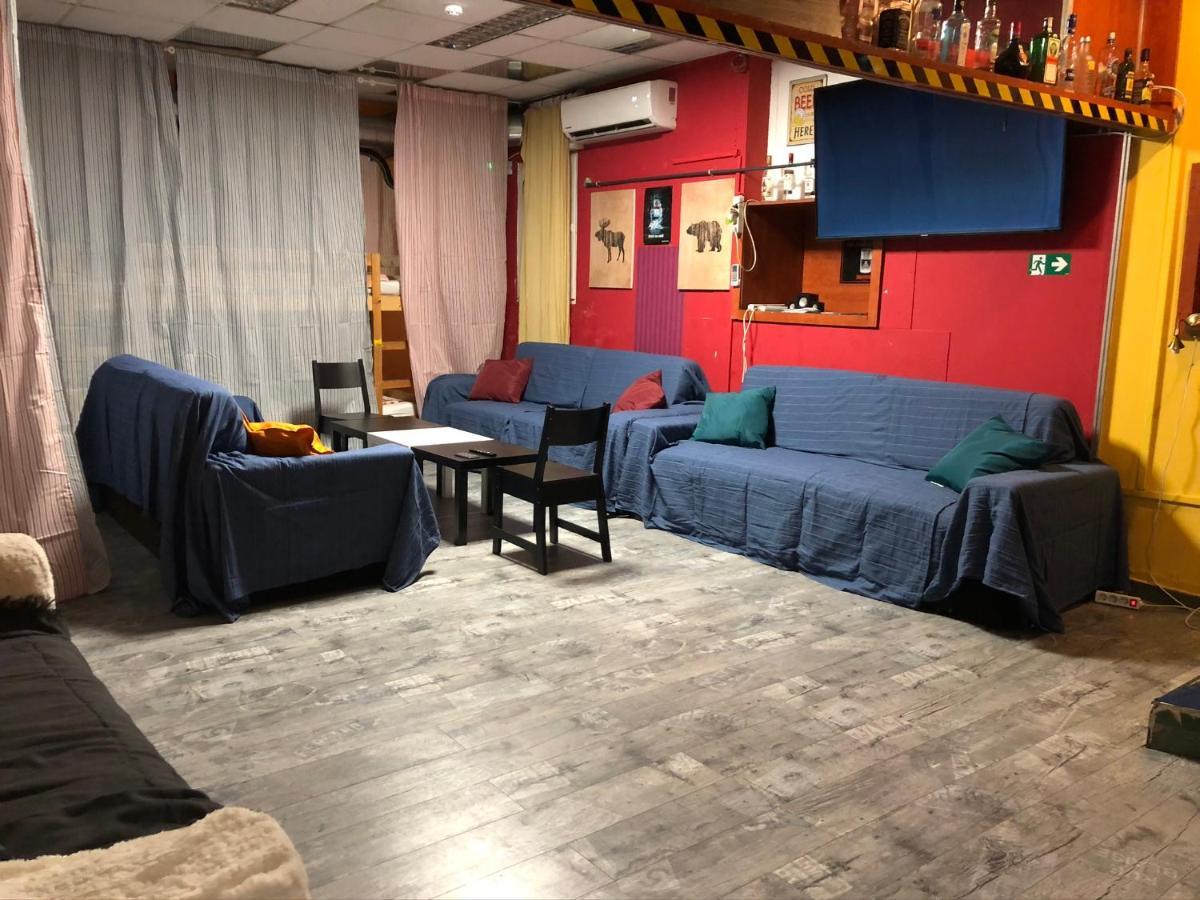 Whole Basement Former Pub2 For Stag Do, Men's Cave Apartament Budapeszt