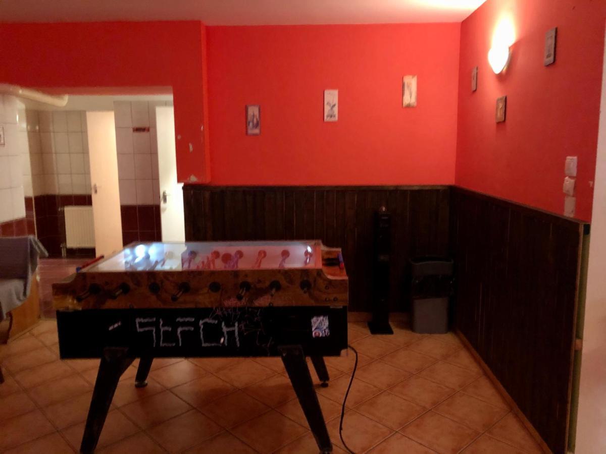 Appartement Whole Basement Former Pub3 For Bachelor / Bachelorette Party Budapest