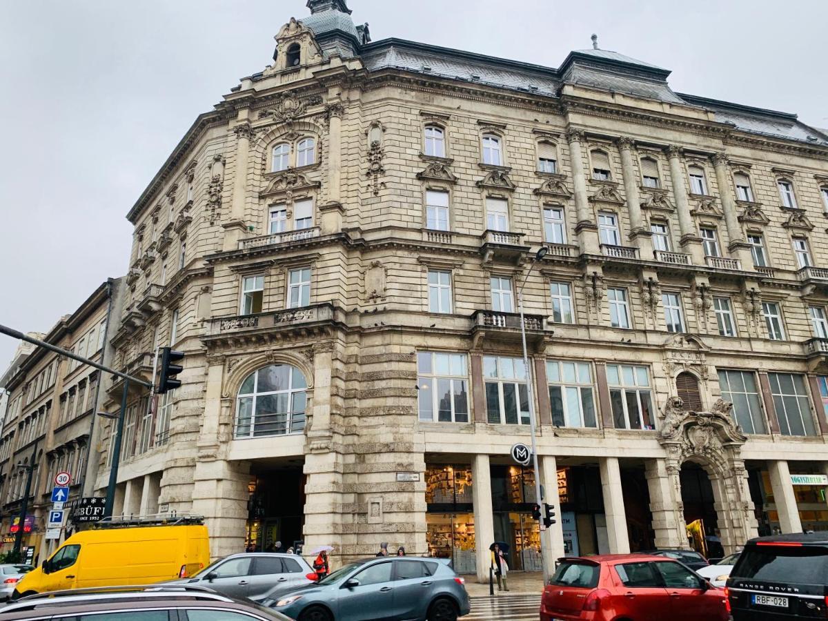 Luxury Central Next To The Fashion Str. Apartment *