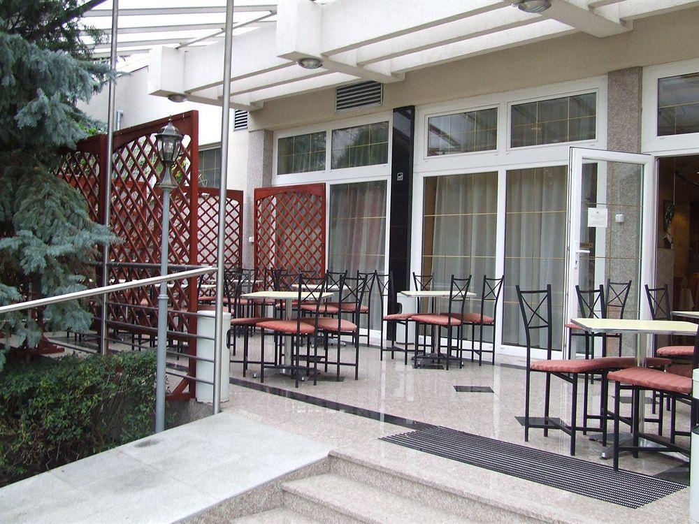 Zuglo Hotel