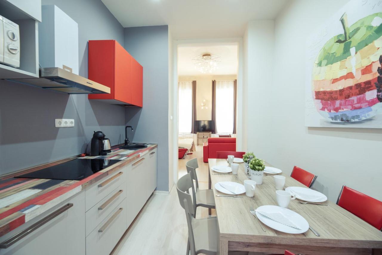 Budapesteasyflat Oktogon Lux *