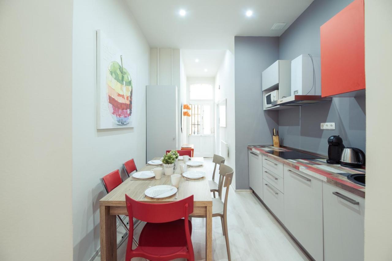 Budapesteasyflat Oktogon Lux Apartamento