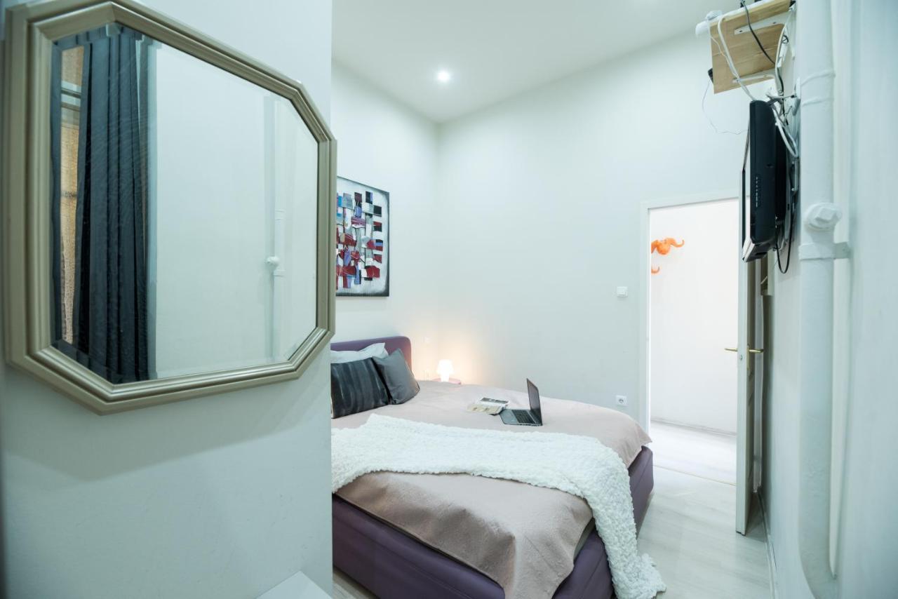 Apartamento Budapesteasyflat Oktogon Lux *