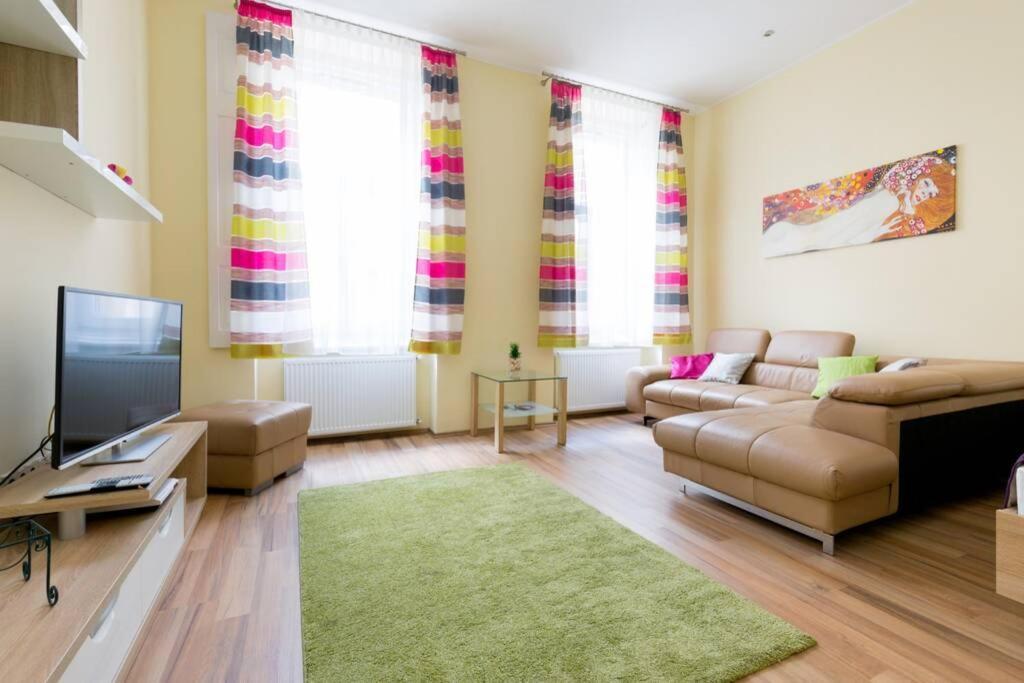 Luxury In The Center Apartmán