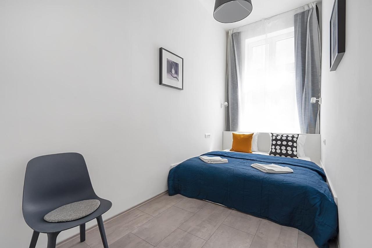 Bpr Cosmos Design With A/c Apartment Budapest