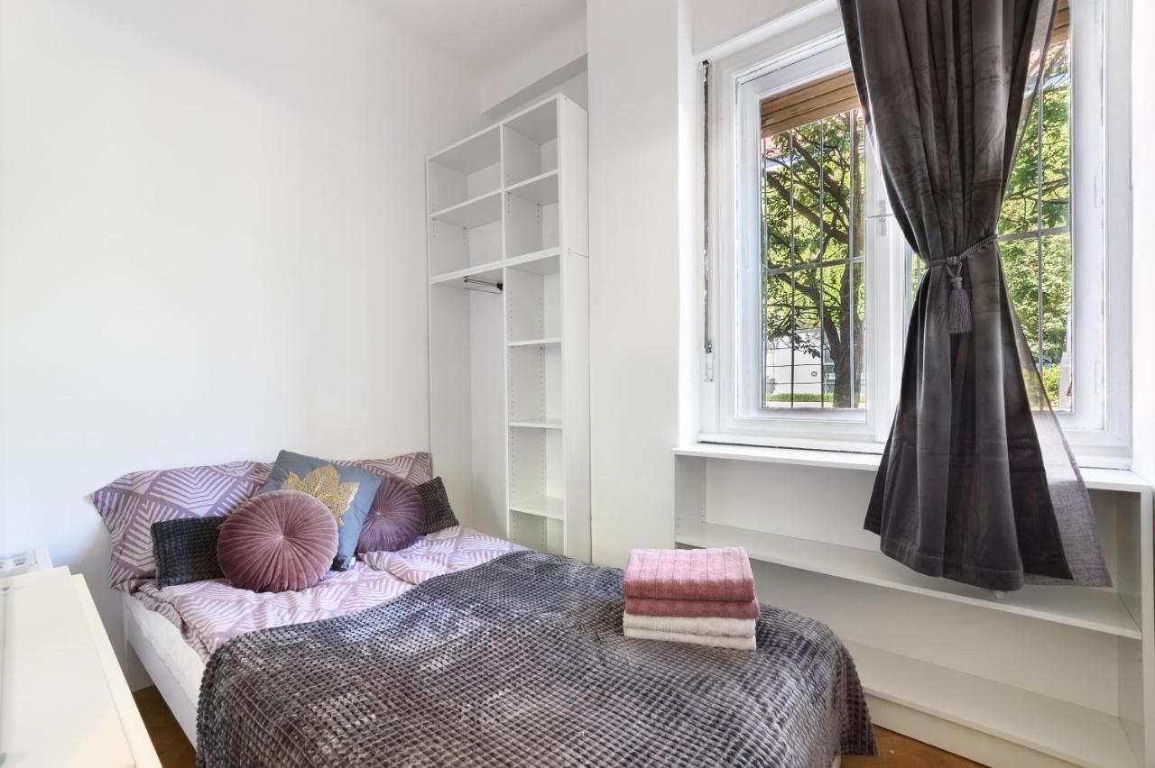 Buda Centre Homes By The Allee Shopping Mall * Budapest