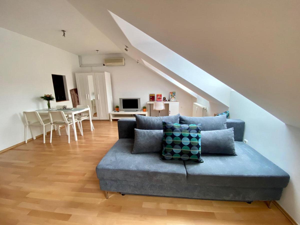 Orangehomes Large Erkel Street Apartment Budapest