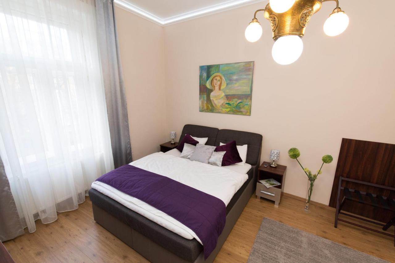 Elegant With Buda Castle View Apartamento Budapest