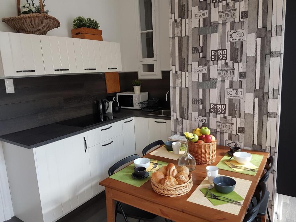 Apartment Cozy Design Downtown Budapest