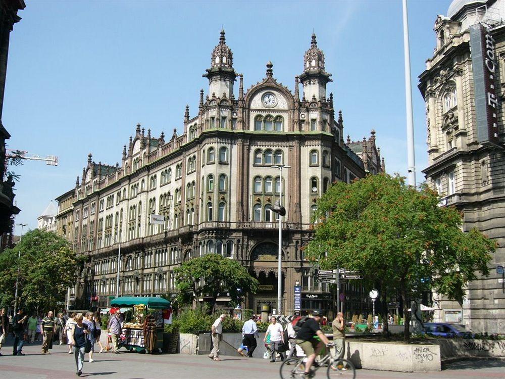 Ferenciek Tere Apartmán