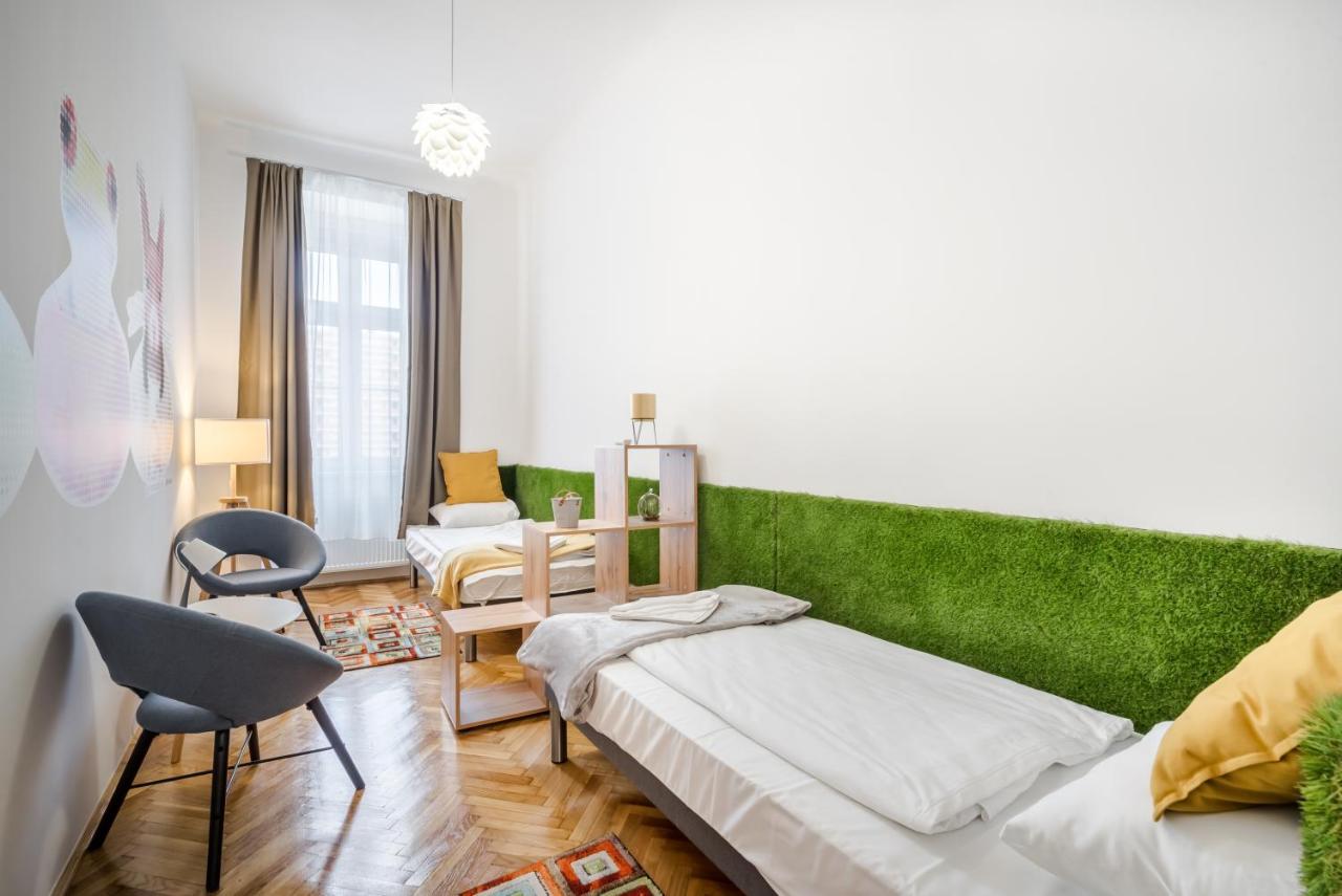 Bpr Stylish Vagabond With Ac * Budapest
