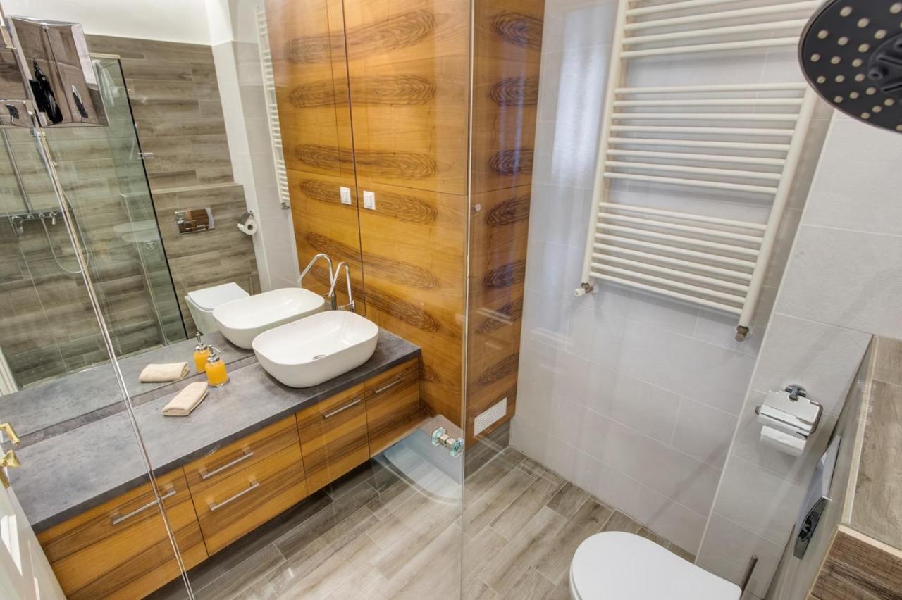 Apartment D.five Aranykez *