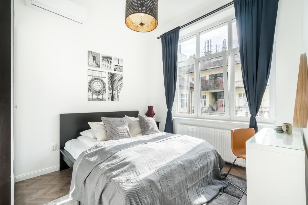 Bpr Sirius With A/c Appartement *