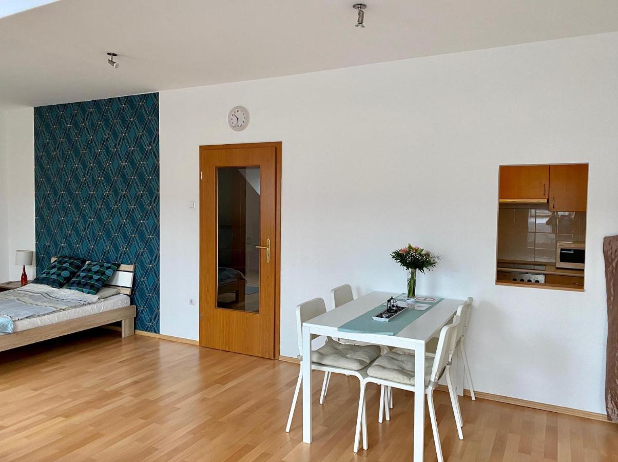 Orangehomes Large Erkel Street Budapest