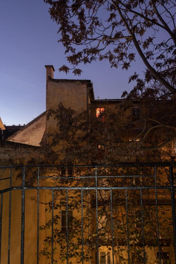 Cozy & Quiet Near Kiraly Street Free Parking, Ac, Perfect For 4 Guests! Apartmán