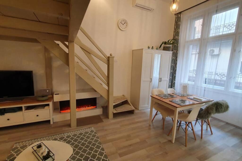 Apartment A In The Heart Of Budapest. Budapest