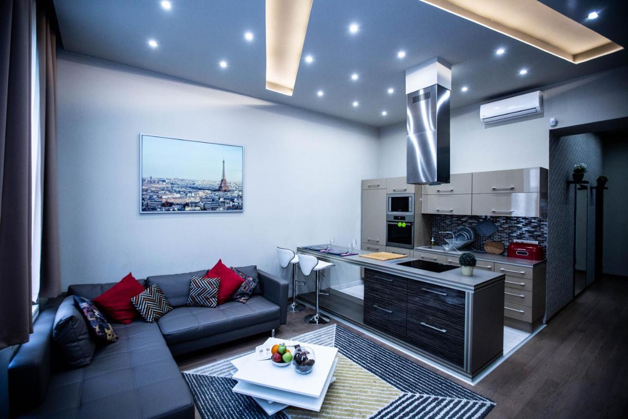 Danube Bank With Sauna/a.c Appartement *