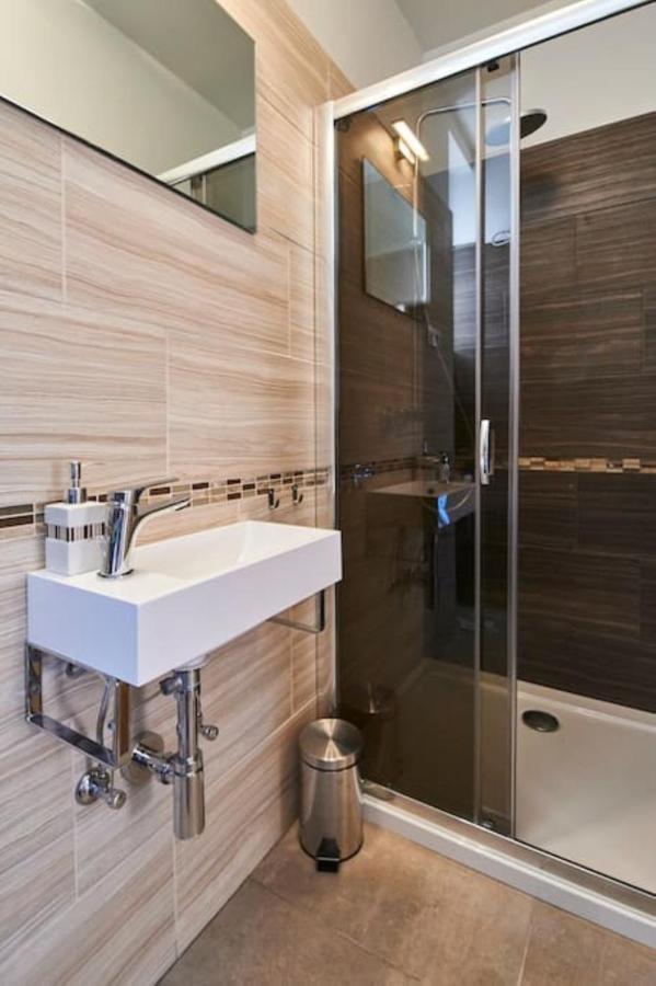 Orangehomes Fantastic 3 Bedrooms Dohany Street *