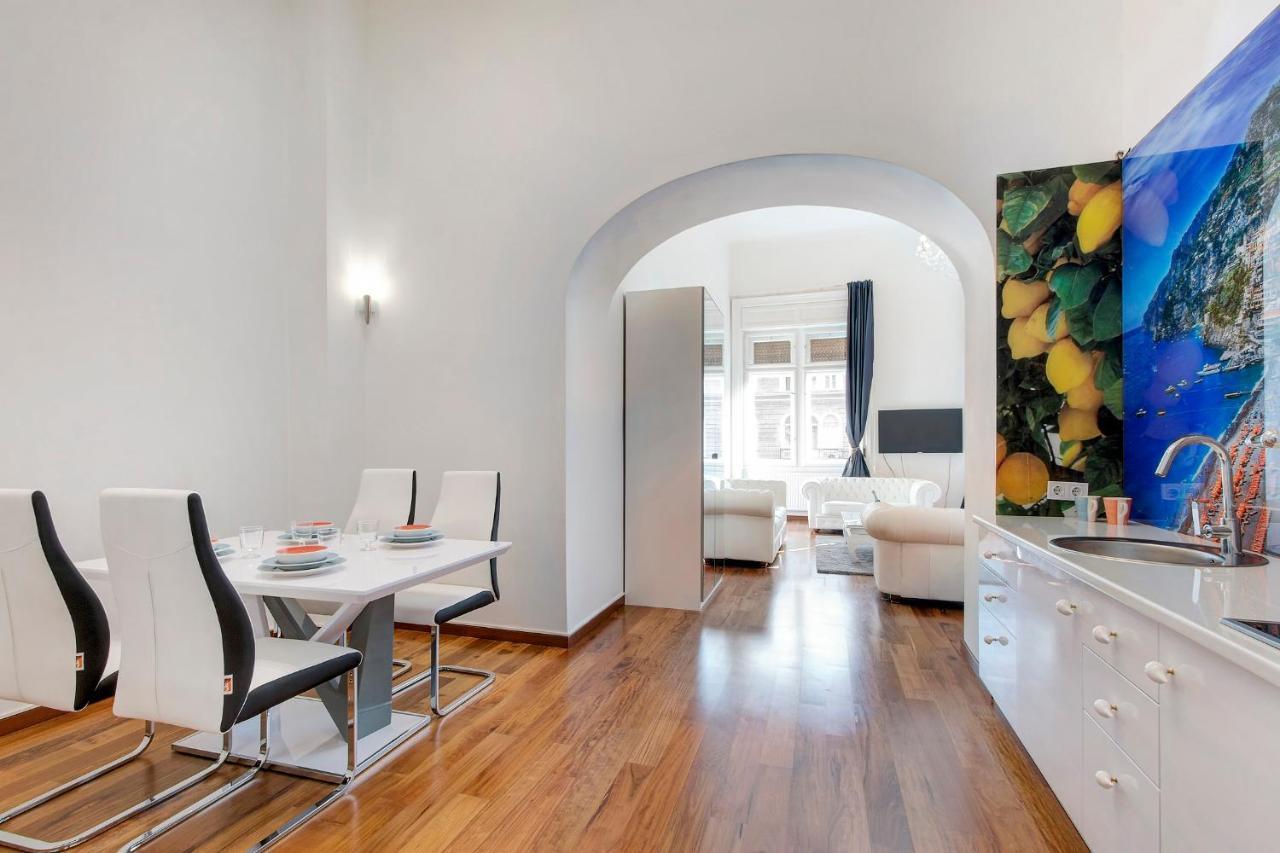 Royale * Budapest
