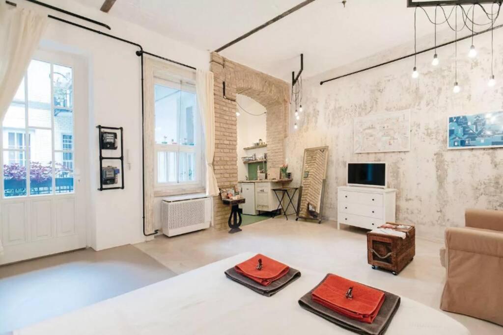 Little Corner At The Historic Jewish District With Ac *