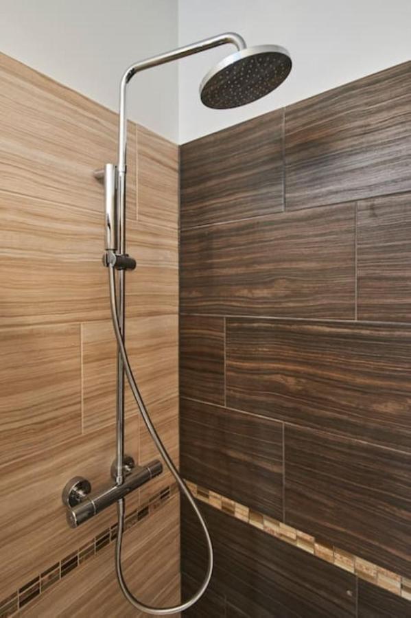 Apartment Orangehomes Fantastic 3 Bedrooms Dohany Street