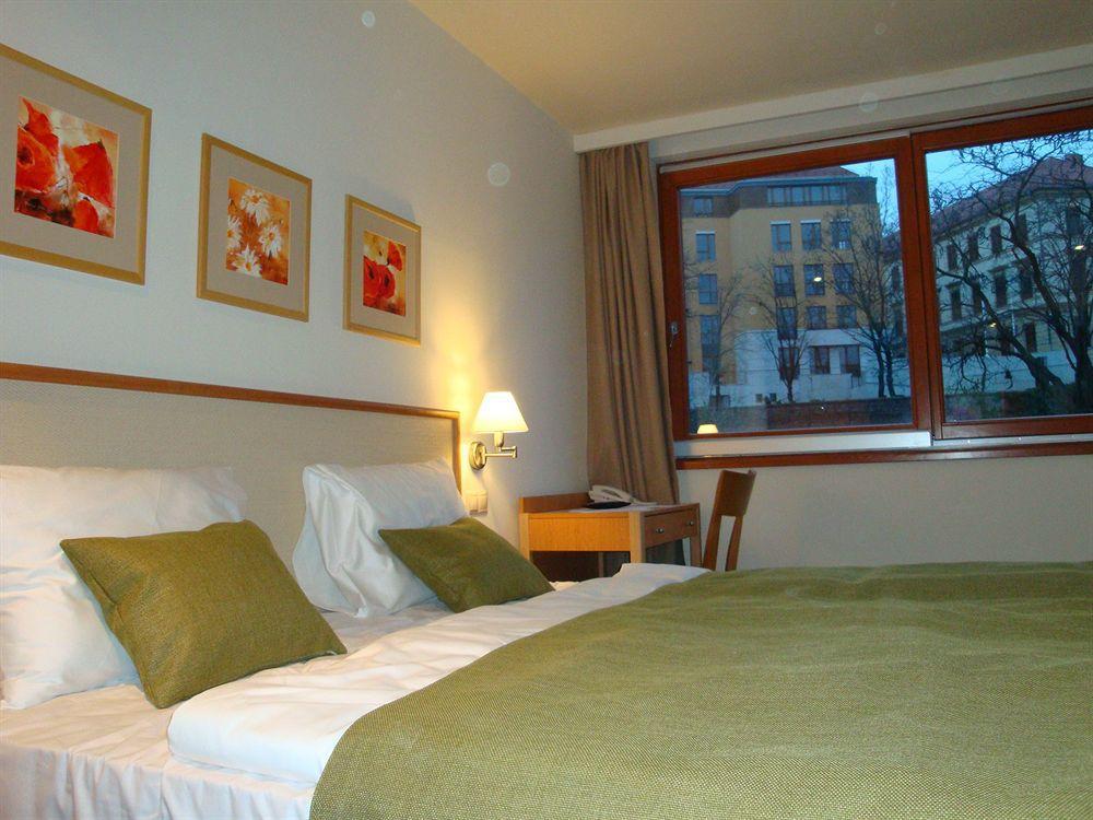 Castle Garden Hotel