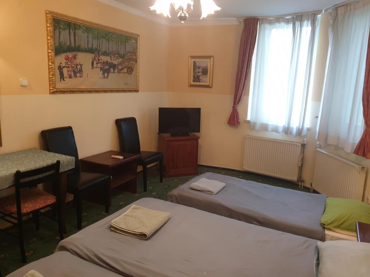 Vendégház Casa Latina 3*
