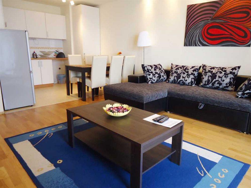 Senator Aparthotel 3*