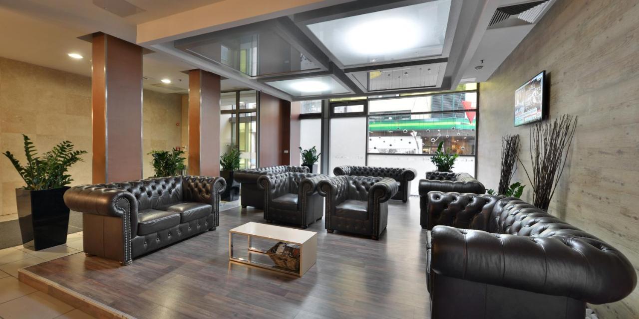 City Hotel