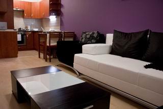Far Apartment *