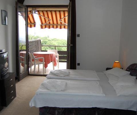 Cziraky Panzio Bed and breakfast