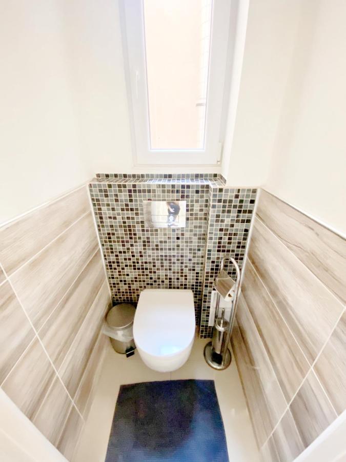 Luxury In The Centre Ac Parking Garden Apartman Budapest
