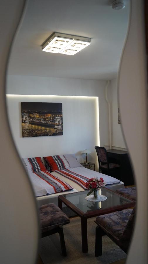Appartement Sinko - Free Garage Parking, Central, 2 Bedrooms 4 Single Beds, Flexi Check-out