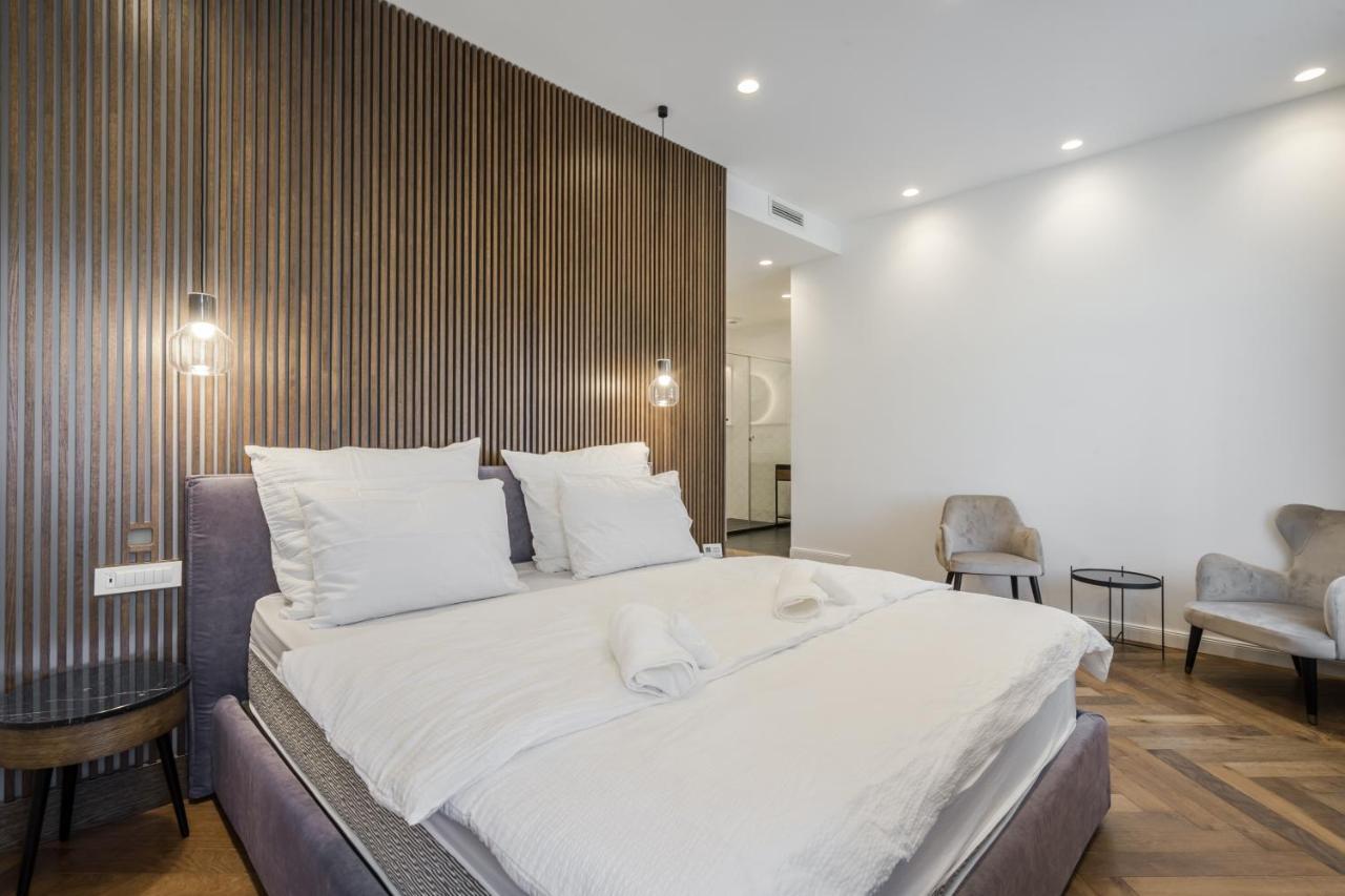 Eye- Boutique Suites, By Bqa Hotel